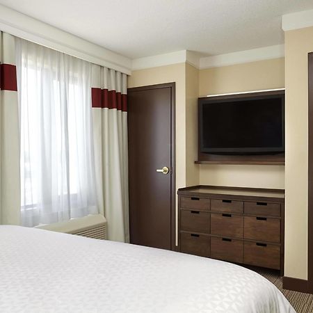 Four Points By Sheraton Kitchener-ウォータールー エクステリア 写真