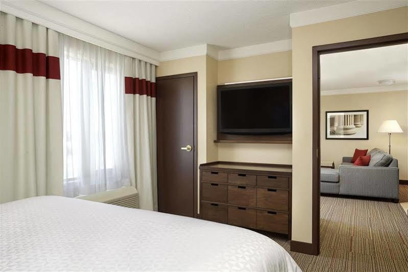 Four Points By Sheraton Kitchener-ウォータールー エクステリア 写真