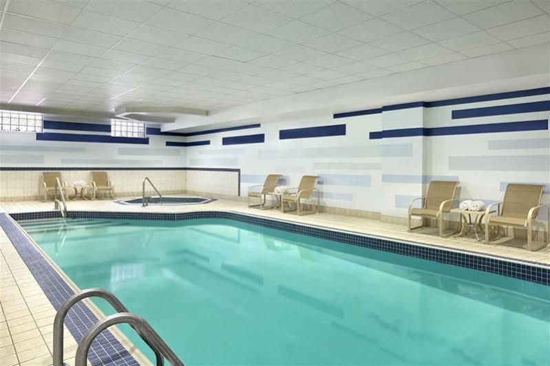 Four Points By Sheraton Kitchener-ウォータールー エクステリア 写真