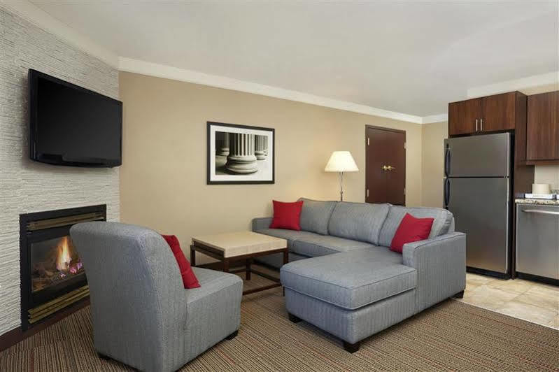 Four Points By Sheraton Kitchener-ウォータールー エクステリア 写真