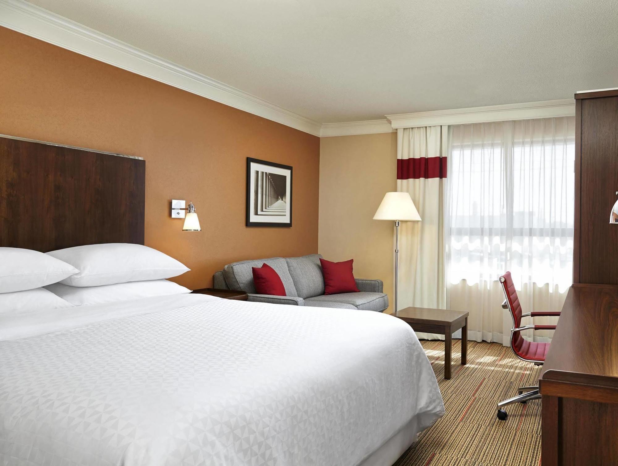 Four Points By Sheraton Kitchener-ウォータールー エクステリア 写真